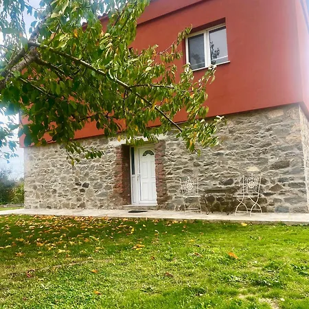 Stone House In 度假居 Dikella