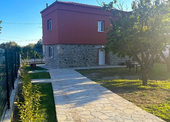 Σπίτι διακοπών Stone House In Dikella